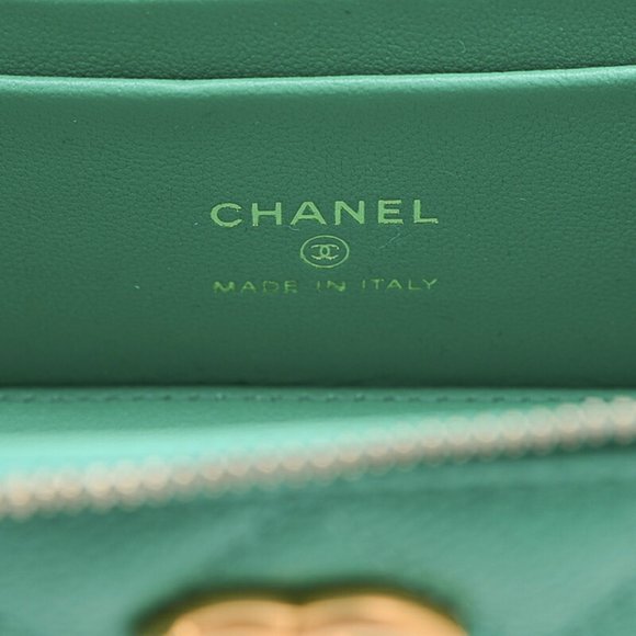 Chanel Matelasse Small Vanity Heart Chain Shoulder Bag Green AP3204 - Picture 7 of 9
